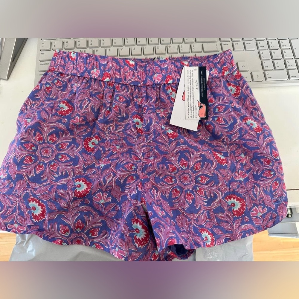 Vineyard Vines Girls - Size Small Floral Shorts